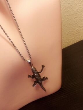 Lizard Pendant Necklace - Black Metal Reptile Charm